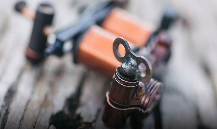 Macchina per tatuaggi fatta a mano