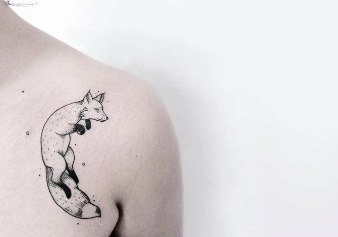 Tatouage minimaliste