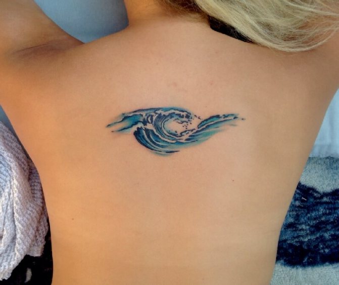 Tatouage Mer - Tatouage Vague