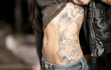 Tatovering på siden i Skt. Petersborg