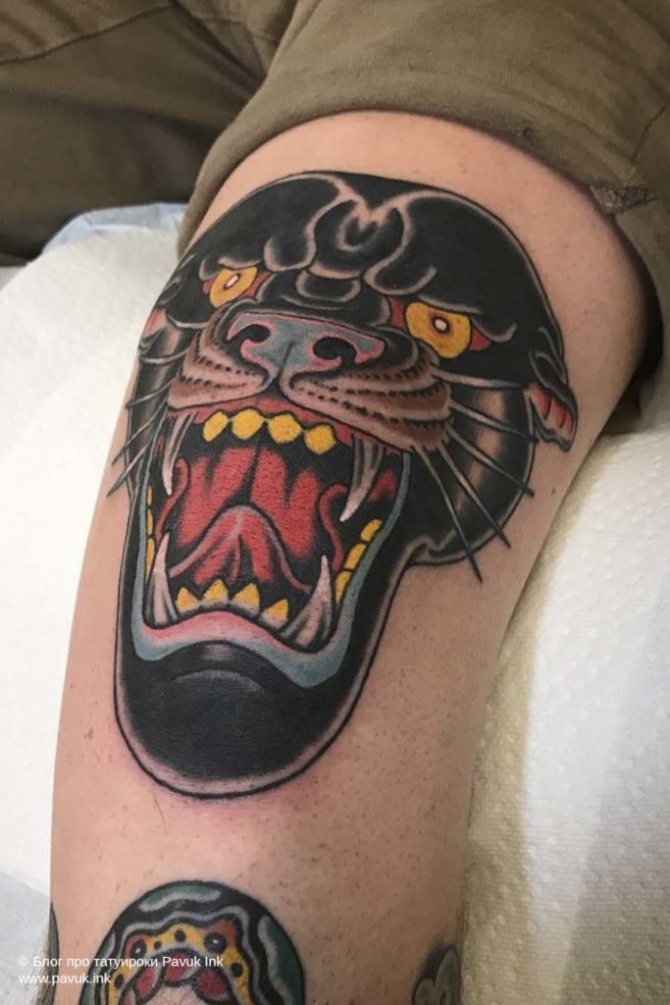 tatuaggio sulle ginocchia 15