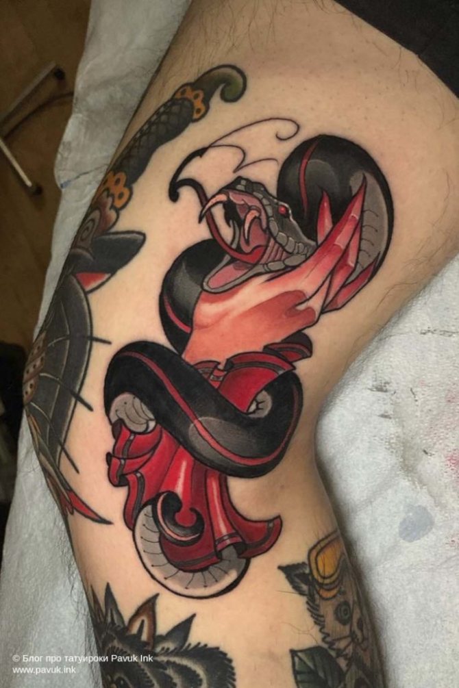 tatuaggio sulle ginocchia 17