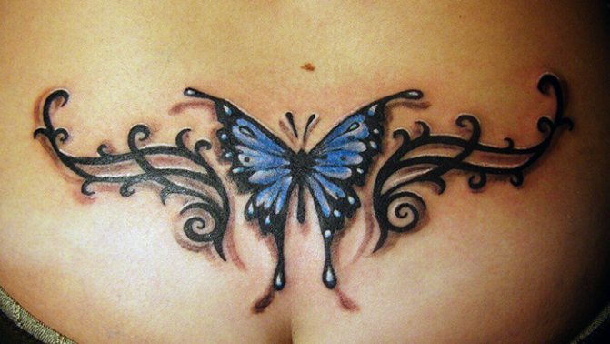 Tatouage sur le coccyx pour les filles. Photo et signification