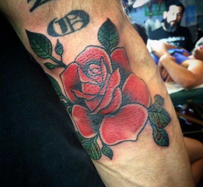 Tetování na lokti - Tetování na lokti - Tetování růže na lokti