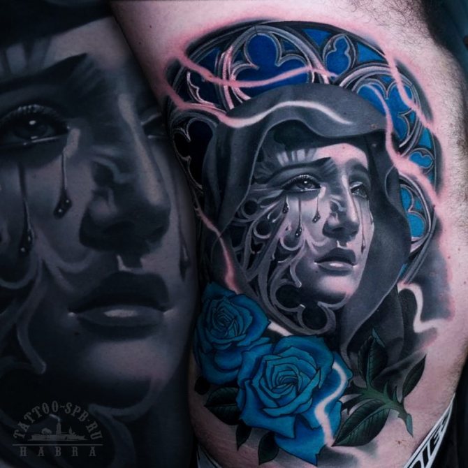 tetování na žebrech z tetovacího studia spb