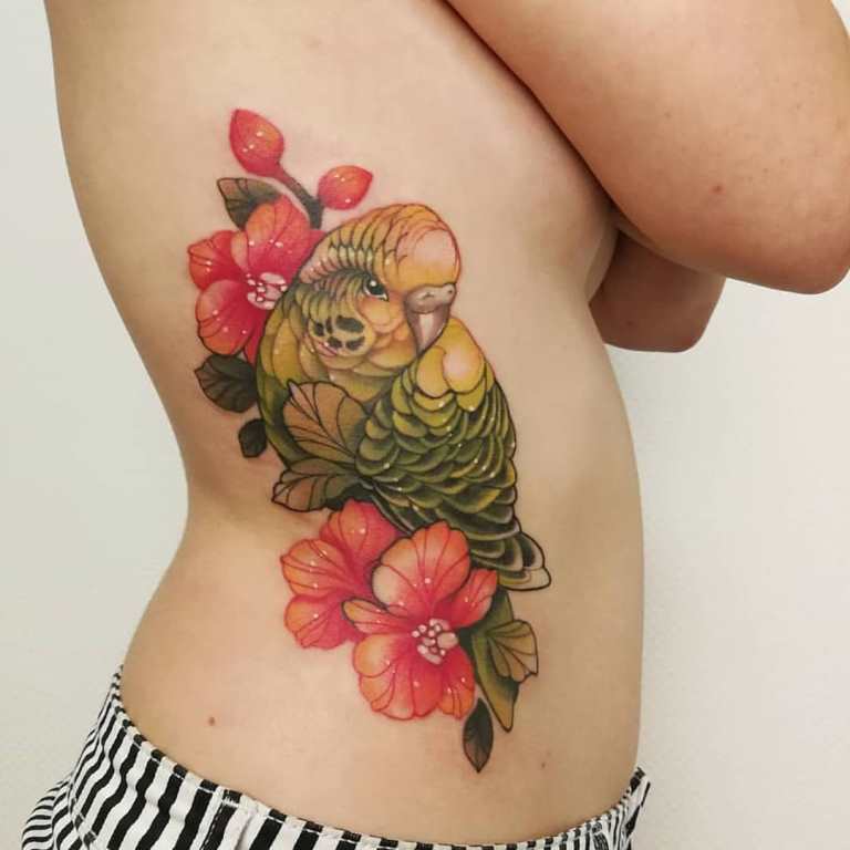 Татуировка на ребрата