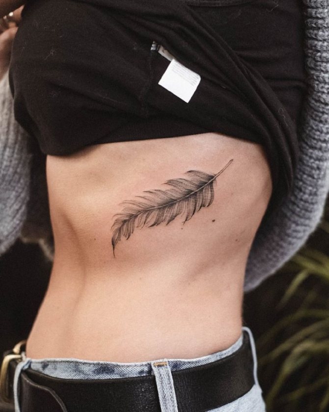 Проекти за татуировки на ребра за момичета