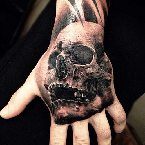 Tatouage sur les mains pour les hommes avec signification, significations, inscriptions slaves traduites, latines, motifs celtiques