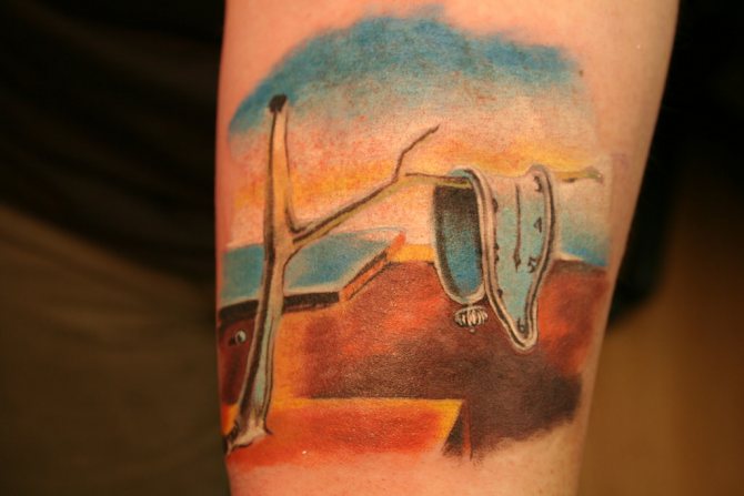 Tattoo on the arm: Dali soft clock