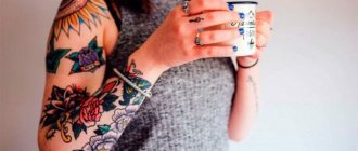 tatouage sur la main