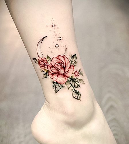 Tattoo auf dem Knöchel weiblich mit Bedeutung. Foto, Bedeutung