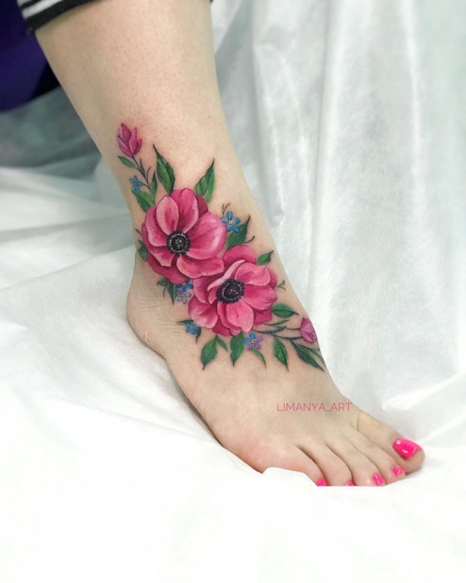 Tatuaje en el pie foto 13