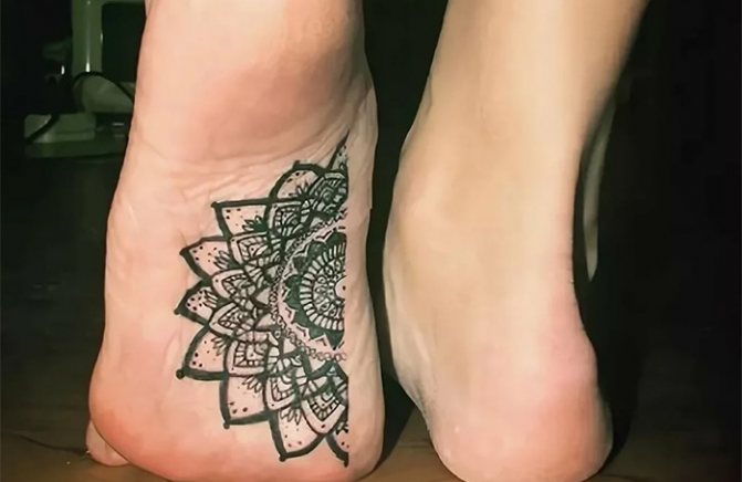Τατουάζ στο πόδι
