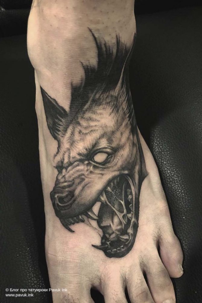 Τατουάζ στο πόδι 12