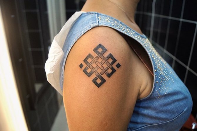 Tatouage pour la chance et l'amour