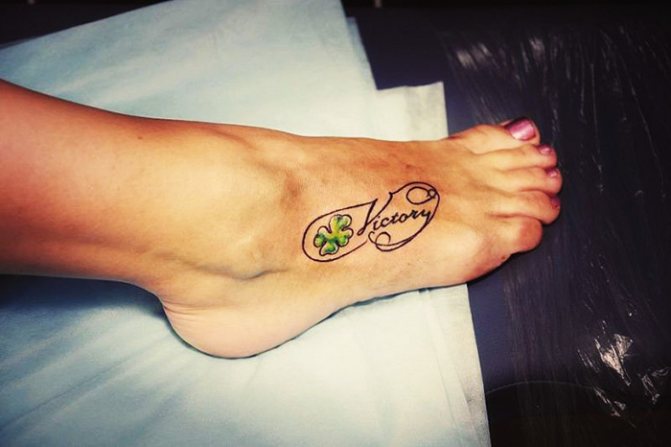 Татуировка за късмет и богатство за жени. Снимка, значение