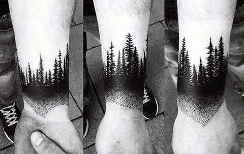 Tattoo am Handgelenk - ein Wald