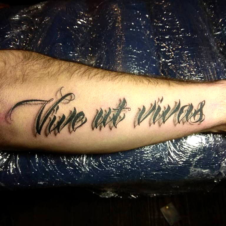 Tatouage sur le poignet