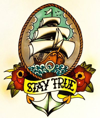 Un tatouage old school. Croquis masculins, pour filles, noir et blanc, couleur