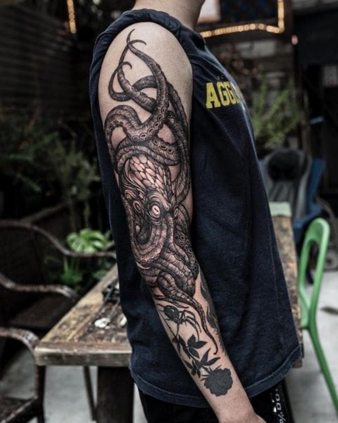 kaheksajala tätoveering