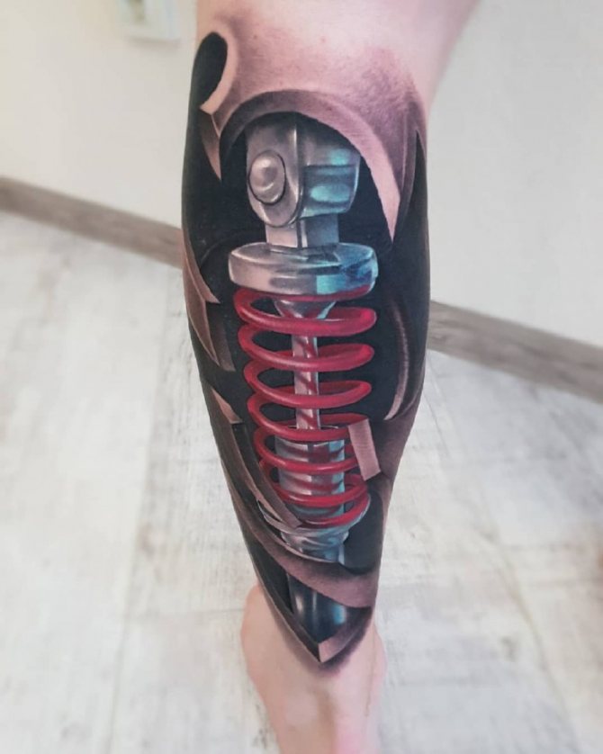 Tetování pružiny na noze