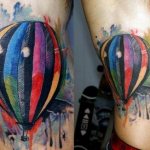 tatuaje de globo multicolor