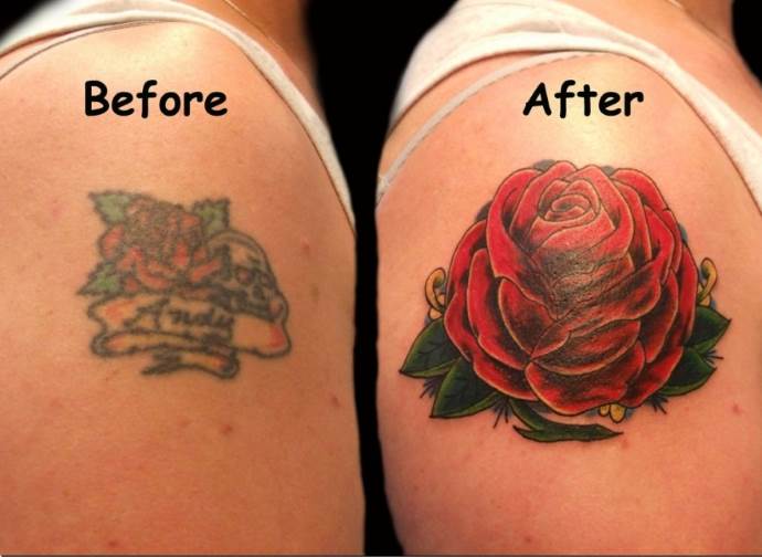 Tatuarse una rosa en el hombro