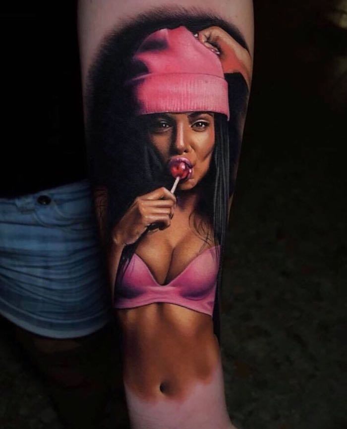 manica del tatuaggio per ragazze