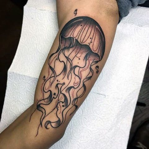 Medusa tatuaggio sul braccio