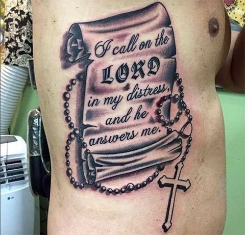 Tatouage avec les Écritures