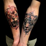 Tatouage avec un lion