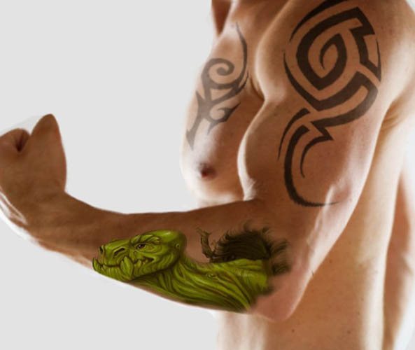 Tatouage avec signification pour les hommes. Croquis, photo