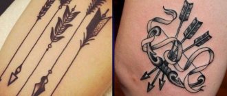 Tatuaggio freccia sulla mano significato