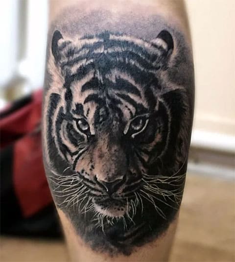 Tatouage d'un tigre