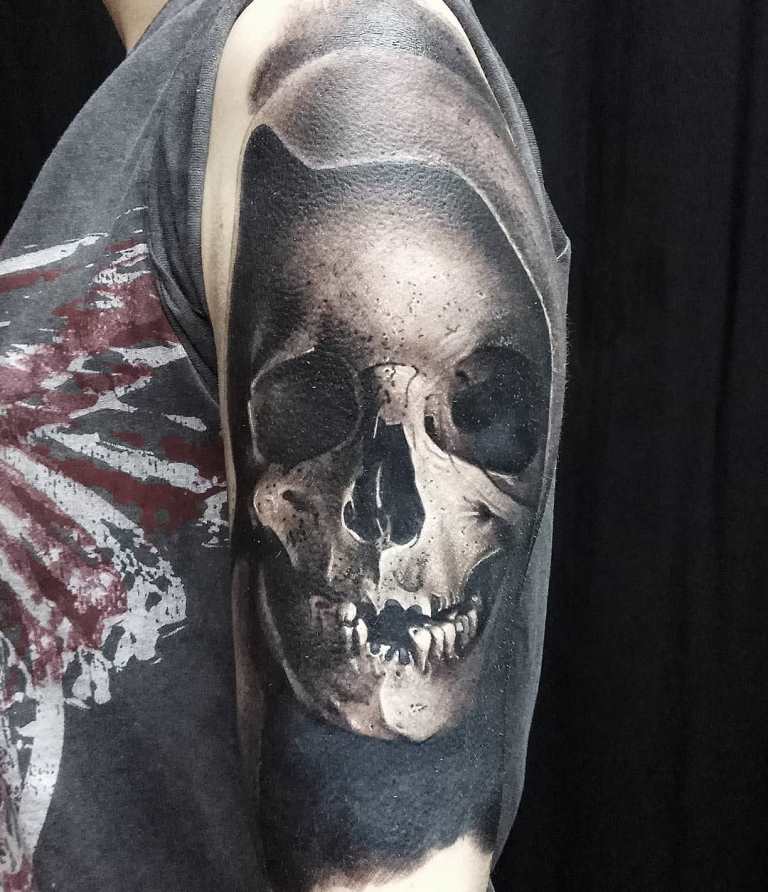 Realism tattoo
