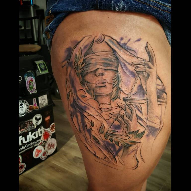 Tatouage signe du zodiaque Balance pour hommes