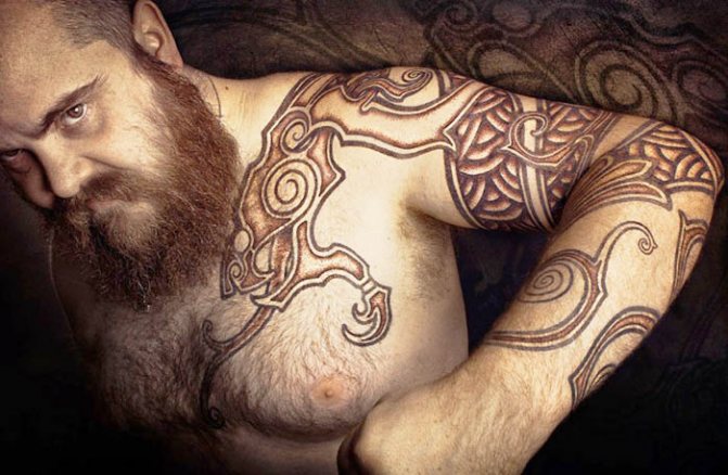 Tetování Vikingů a Slovanů. Náčrtky, fotografie, význam.