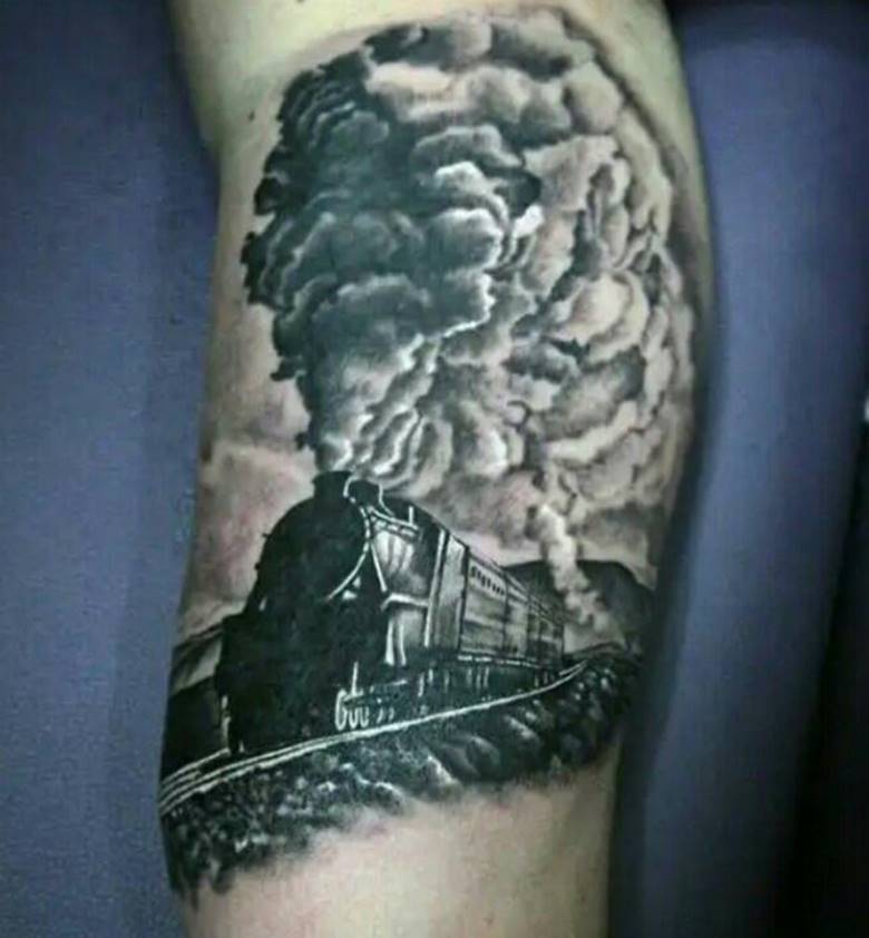 Tatuaje de un ferroviario