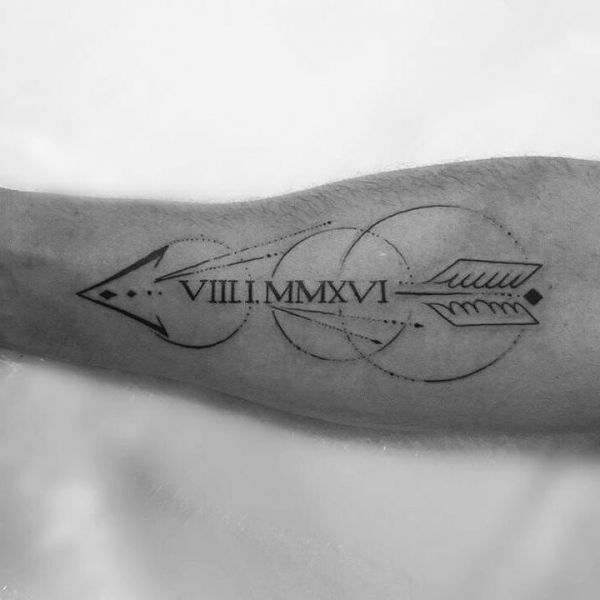 Tattoo kuupäev Arrow