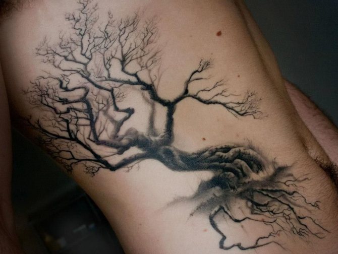 Tatouage d'un arbre