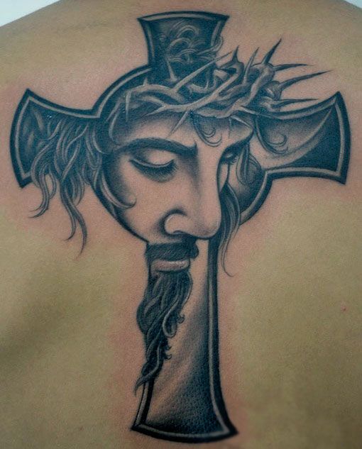Tatuaje de Jesús y la cruz