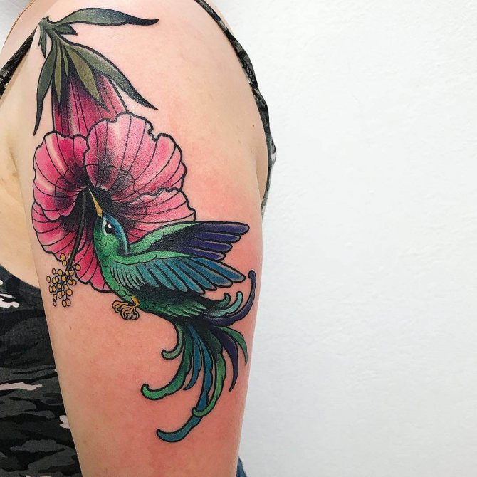 Tatouage de l'épaule