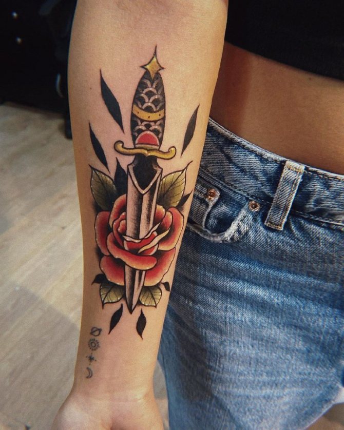 couteau de tatouage