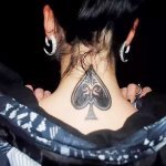 Pik-Tattoo. Bedeutung der Pik-Dame für Frauen, Männer