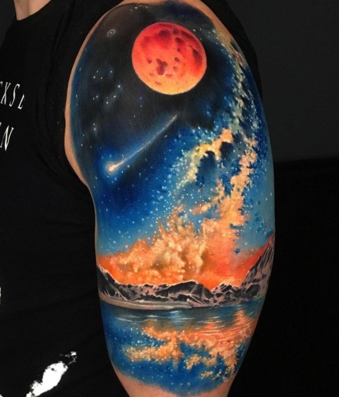 bolygó tetoválás