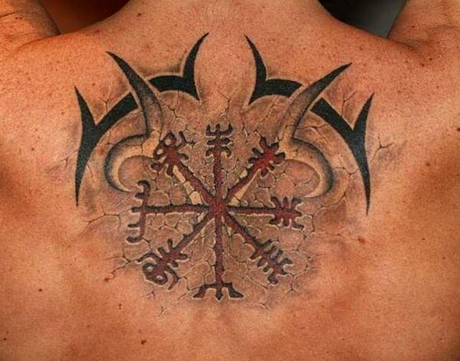 Tatouage d'amulette slave
