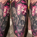 Maschere teatrali tatuate