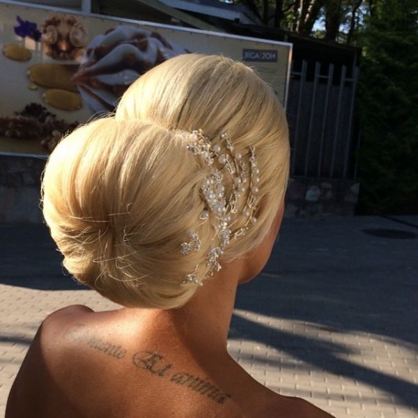 Lera Kudryavtseva tatouée sur son dos