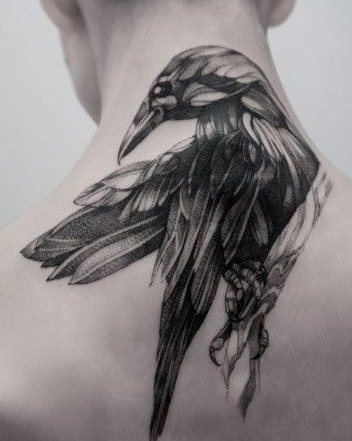 El tatuaje de Raven tendrá un aspecto imponente en la nuca