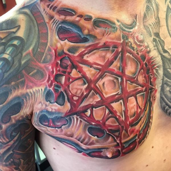 Tätowierung böse in Farbe